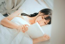 性感美女尤物床上诱惑写真图片-套图岛