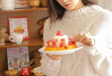 毛衣美女温婉迷人居家写真图片-套图岛