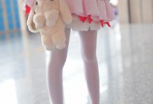 甜心萝莉美女粉红短裙白丝美腿cos诱惑写真-套图岛