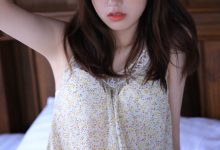 纯情美女大眼长腿美女性感写真-套图岛