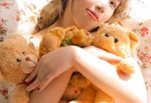 腼腆女生性感美女俏皮诱惑写真-套图岛