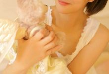 短发清纯美女可爱俏皮写真图片-套图岛