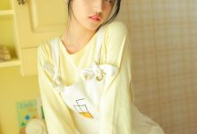 清新恬静美少女暖色调写真图片-套图岛