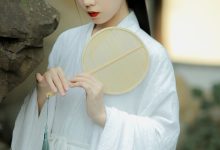 [YITUYU艺图语]2022.02.03 白茶无事别清欢 一方伊人yi[24+1P／212MB]-套图岛