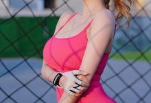 [Ugirls尤果网]爱尤物 2022.12.03 No.2468 妮小妖 热辣绿茵 [35P]-套图岛