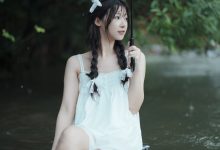 [YITUYU艺图语]2022.09.12 又甜又欲，很难不爱。山涧溪水，清凉一夏 七七[56+1P／461MB]-套图岛