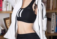 [Ugirls尤果网]爱尤物 2022.06.01  NO.2597 青树 刹那的绵长 [35P／78MB]-套图岛