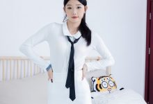 物恋传媒 NO.2235 小竹-高跟鞋、油亮肉丝（脚尖透明款）[170P-1V-3.54G]-套图岛