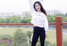 物恋传媒 NO.2458 小紫-运动鞋、白短棉袜、裸足（盲盒3）[150P-1V-3.39G]-套图岛