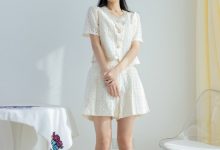 物恋传媒 No.2543 菜菜-高跟鞋、蕾丝短黑丝、裸足、银色脚链 [150P1V-3.68GB]-套图岛