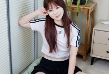 物恋传媒 No.2582 面面-板鞋、纯白棉袜、裸足 [150P1V-3.89GB]-套图岛